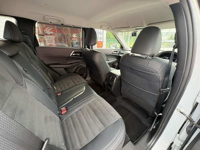 Mitsubishi Outlander 11