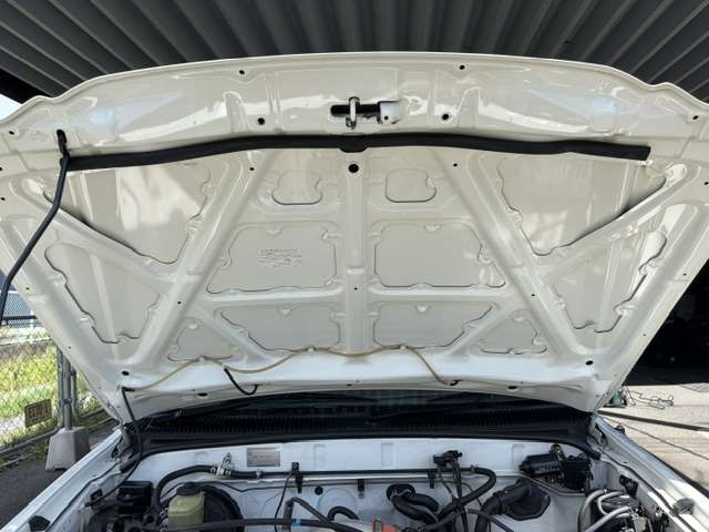 Toyota Hilux 6