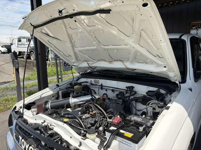 Toyota Hilux 7