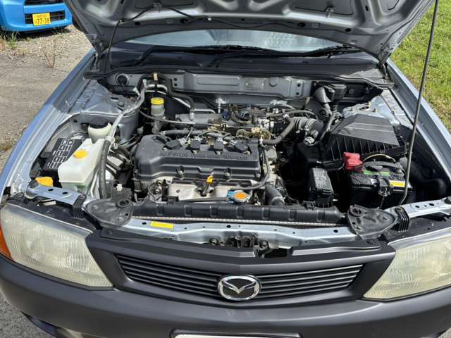 Mazda Familia Van 11