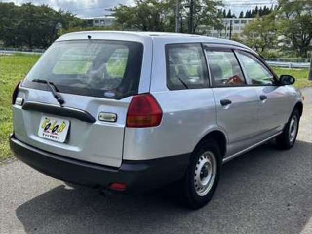 Mazda Familia Van 9