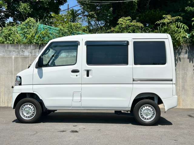 Mitsubishi Minicab MiEV 9