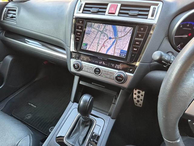 Subaru Legacy Outback 5