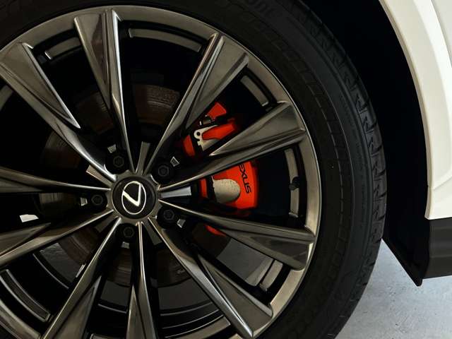 Lexus NX 10