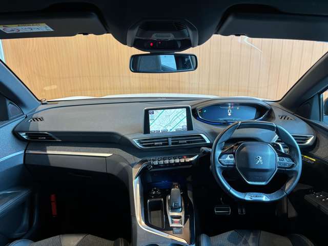 Peugeot 3008 5