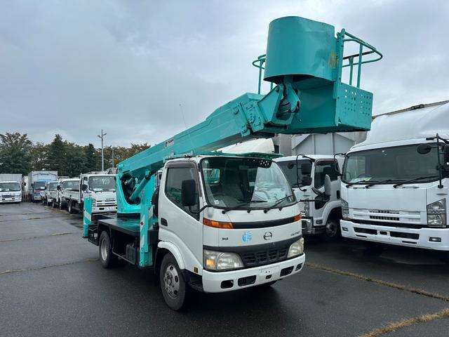 Hino Dutro 2