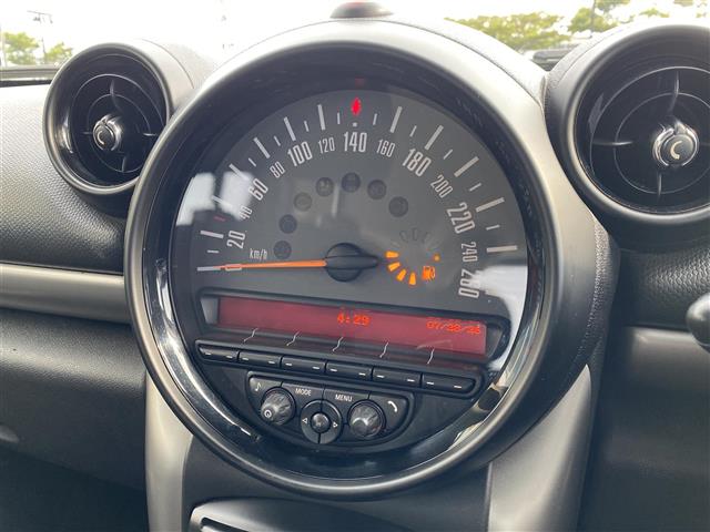 MINI Crossover 5