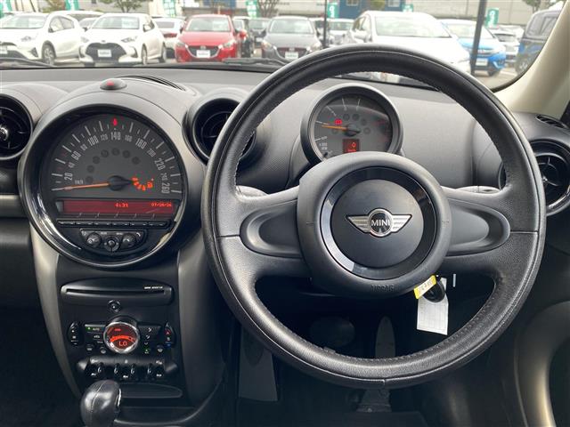 MINI Crossover 10