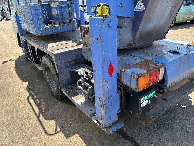 Mitsubishi Fuso Canter 11