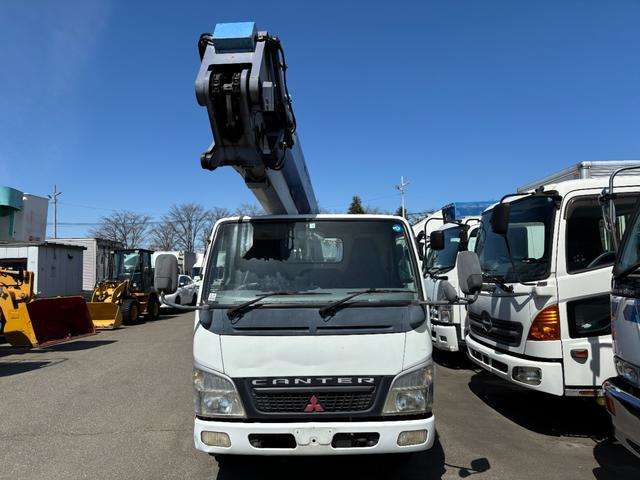 Mitsubishi Fuso Canter 2