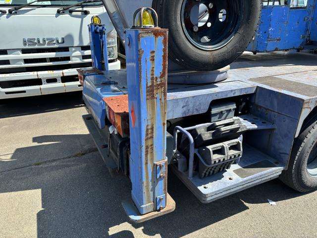 Mitsubishi Fuso Canter 10