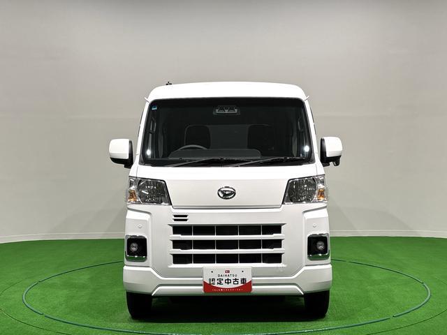 Daihatsu Hijet Cargo 6