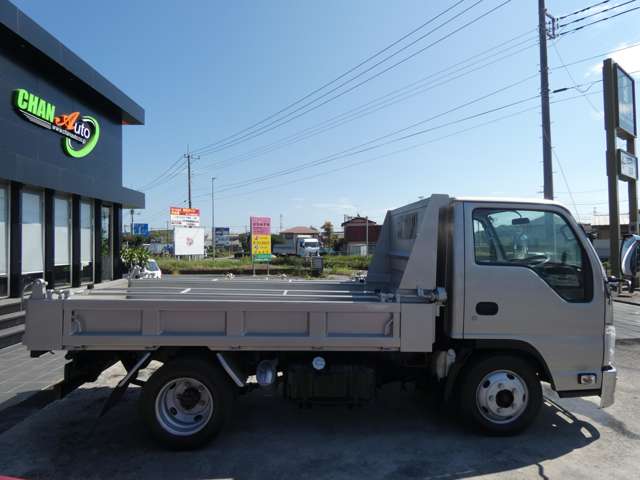 Isuzu Elf 6
