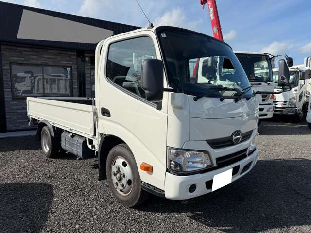 Hino Dutro 2