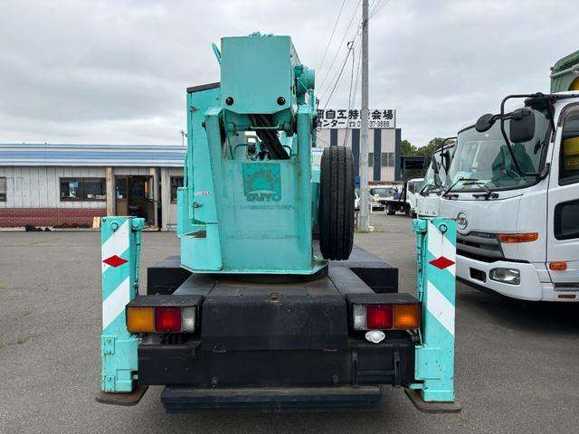 Mitsubishi Fuso Canter 6