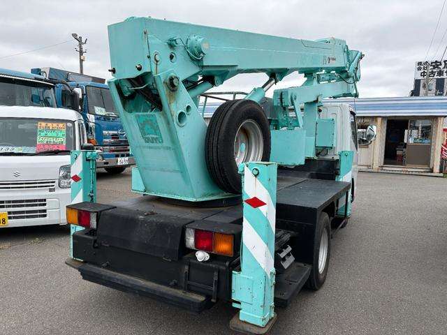 Mitsubishi Fuso Canter 7
