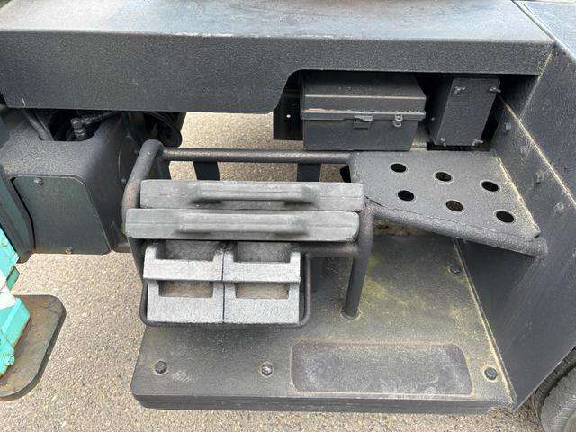 Mitsubishi Fuso Canter 8