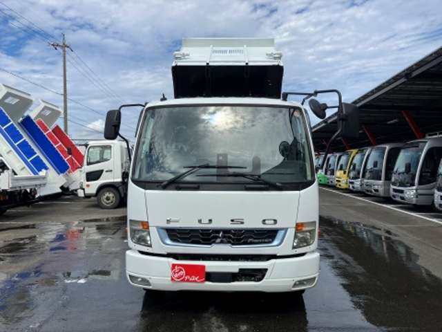 Mitsubishi Fuso Fighter 4