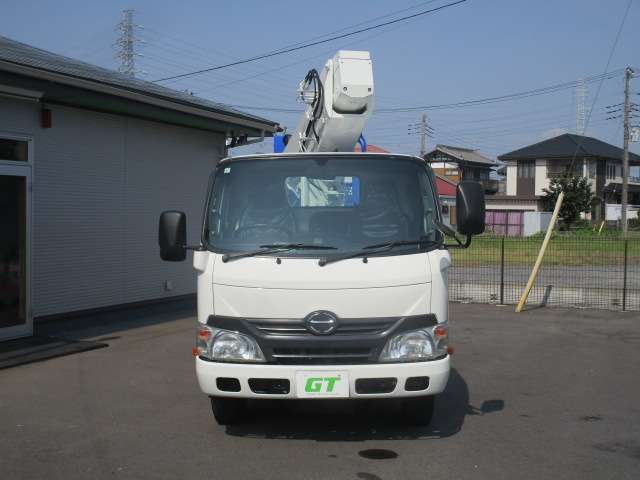 Hino Dutro 7