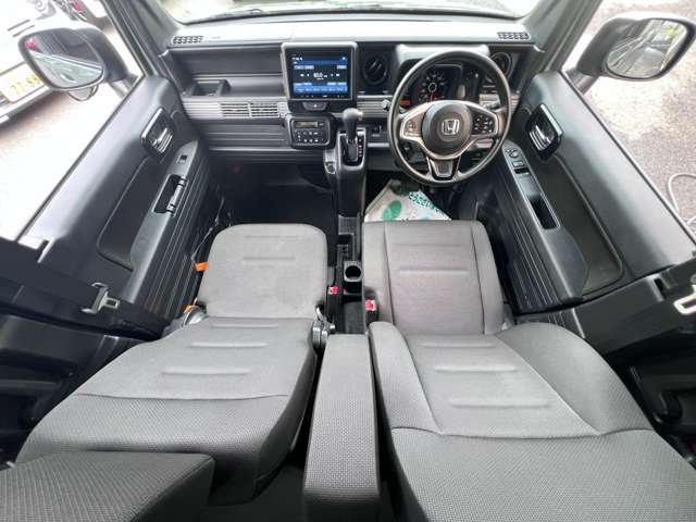 Honda N-VAN 8