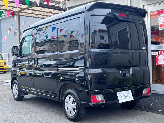 Daihatsu Hijet Cargo 7