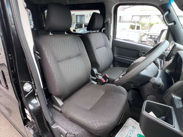 Daihatsu Hijet Cargo 8