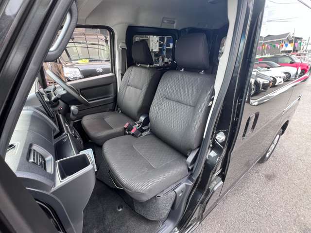 Daihatsu Hijet Cargo 9