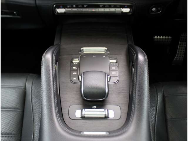 Mercedes-Benz GLS 10