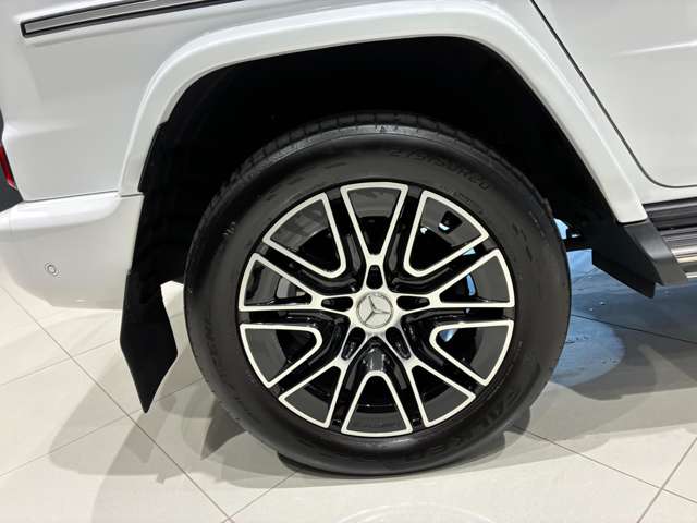 Mercedes-Benz G-Class 11