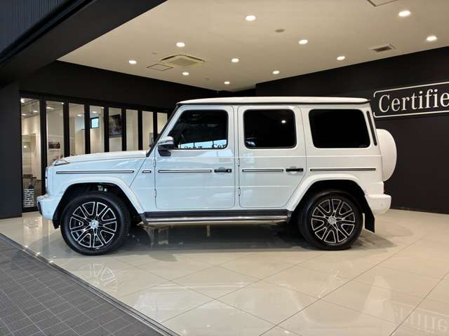 Mercedes-Benz G-Class 8