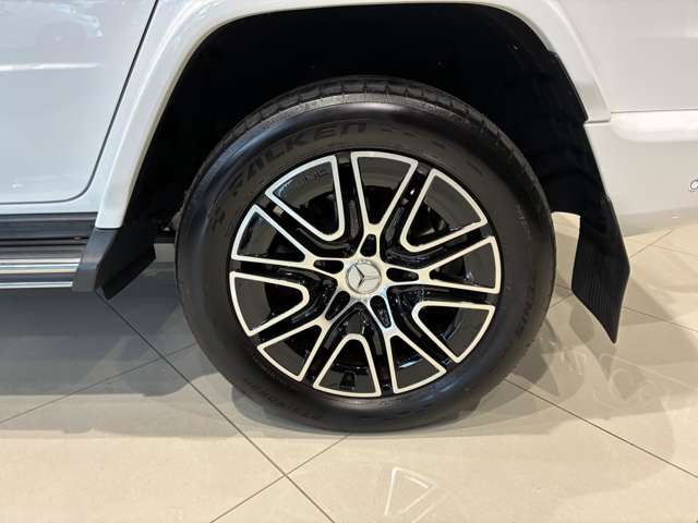 Mercedes-Benz G-Class 10