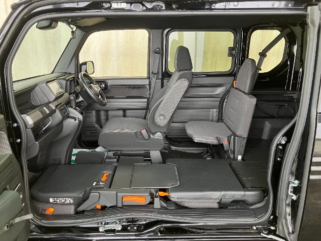 Honda N-VAN 12