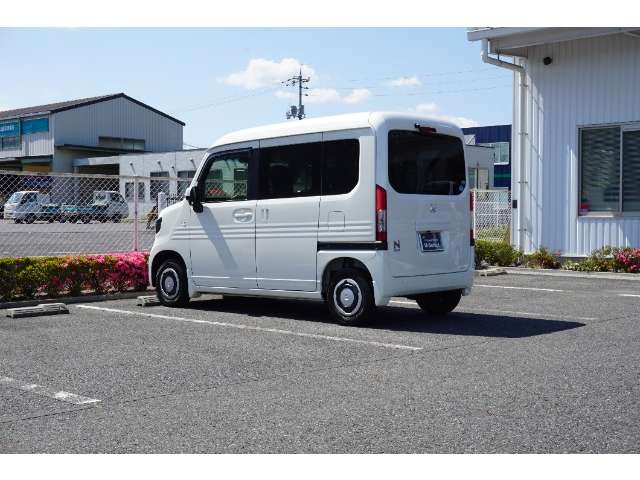 Honda N-VAN 12
