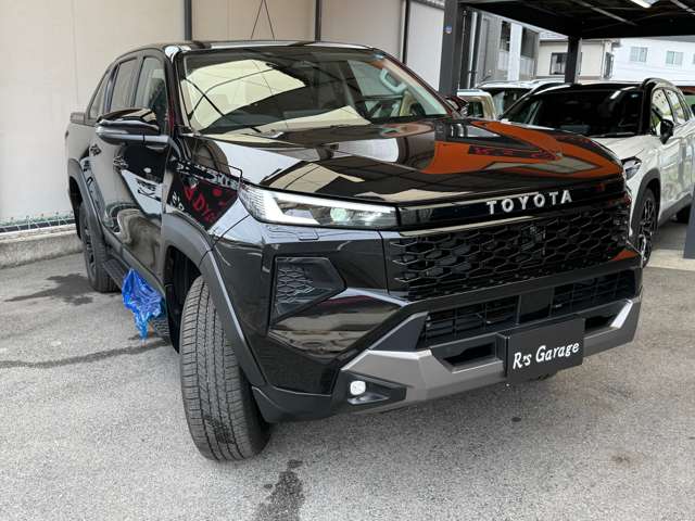 Toyota Hilux 2