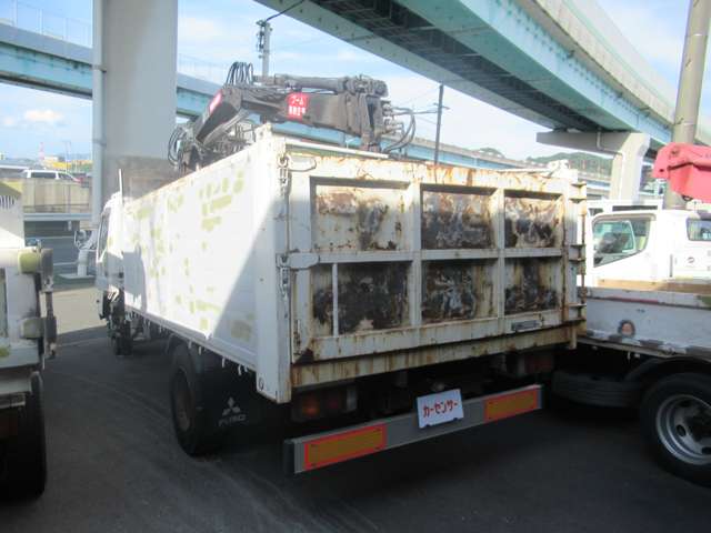 Mitsubishi Fuso Canter 7