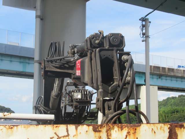 Mitsubishi Fuso Canter 9
