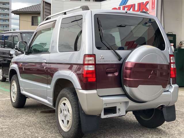 Mitsubishi Pajero Mini 4