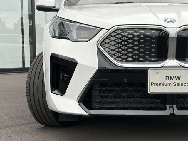 BMW iX2 4