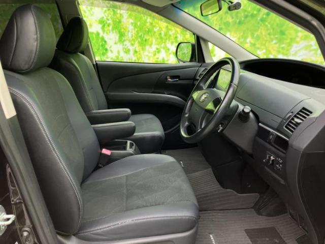Toyota Estima 2