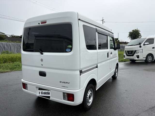 Suzuki Every 12