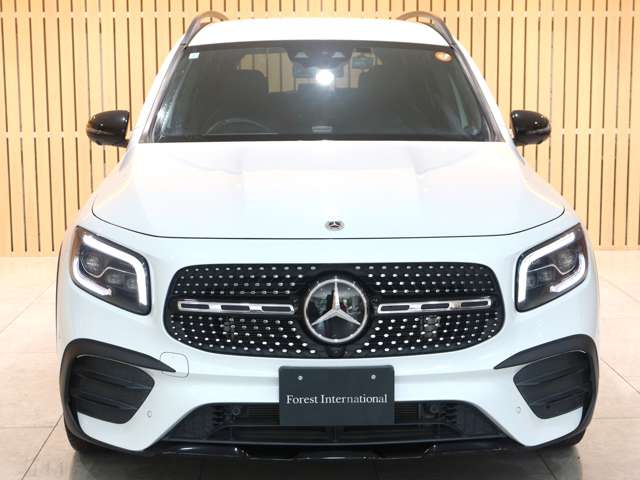 Mercedes-Benz GLB 11