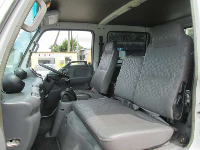 Isuzu Elf 11