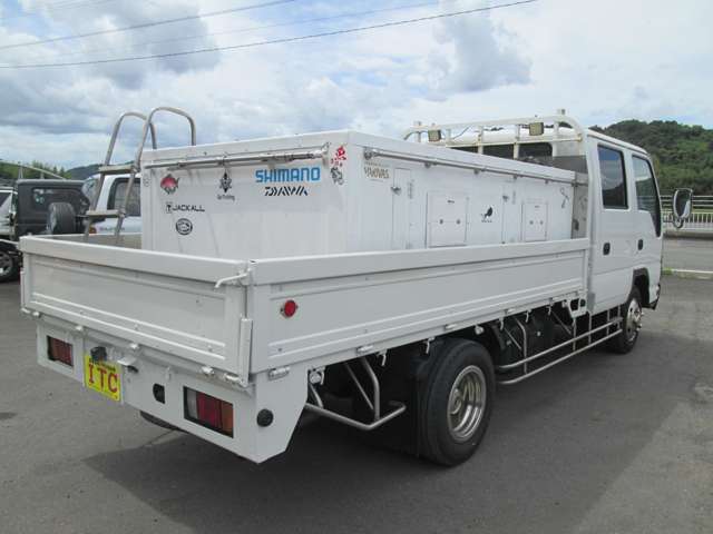 Isuzu Elf 7