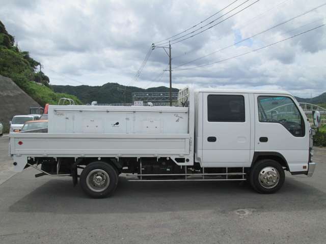 Isuzu Elf 8