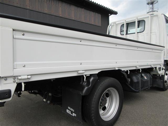 Isuzu Elf 12