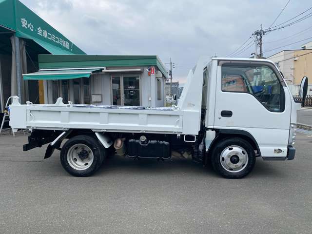 Isuzu Elf 3