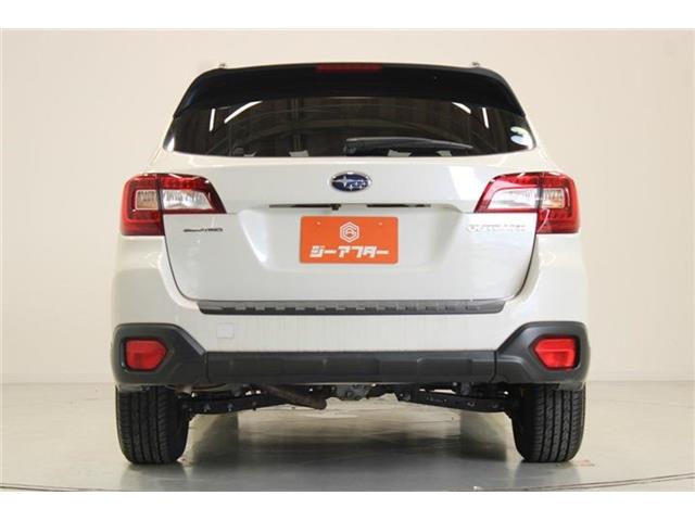 Subaru Legacy Outback 12