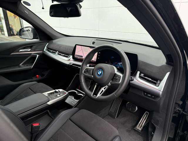 BMW iX1 6
