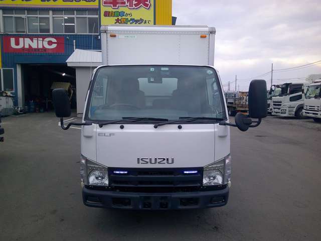 Isuzu Elf 2