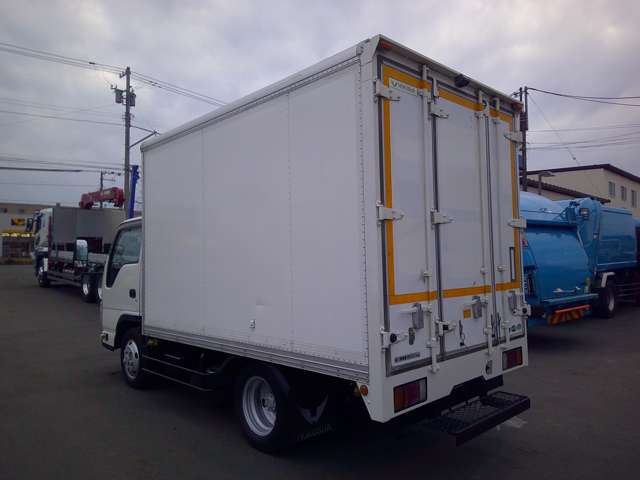 Isuzu Elf 5